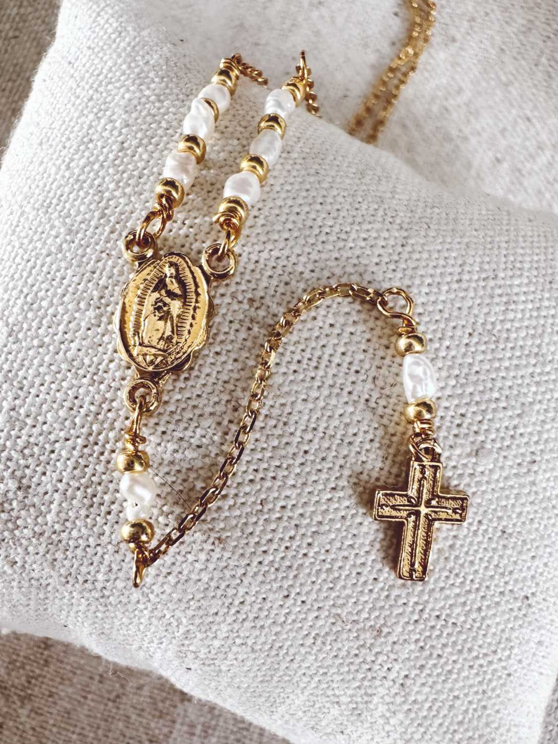 collier-chapelet-madone-corpus-mademoiselleoups-2 mini chapelet madone et croix - Fabrication française design Mademoiselle Oups