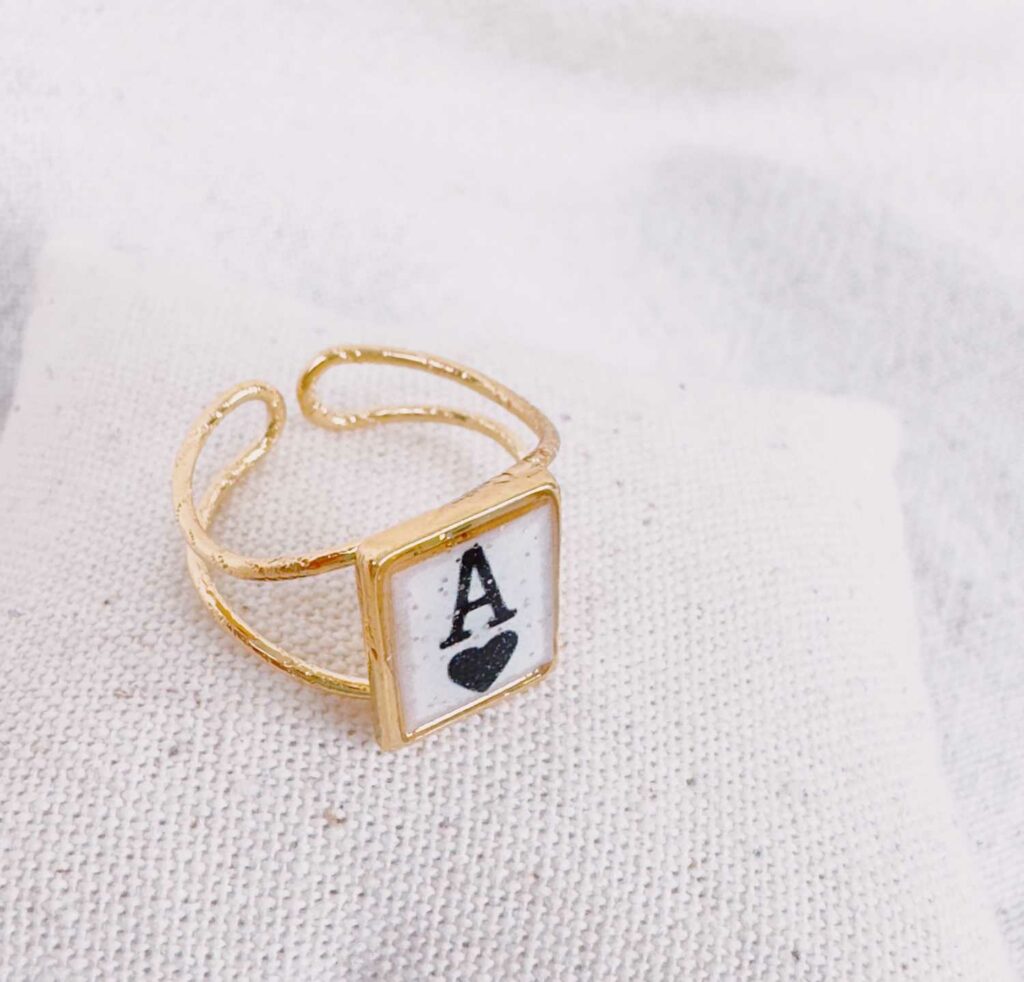 Bague scapulaire symbole jonc diamanté - création Mademoiselle Oups