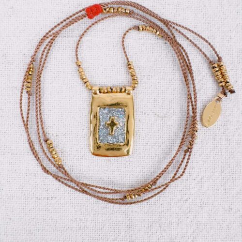 collier long cordon scapulaire émaillé croix bords martelés - Fabrication artisanale Mademoiselle Oups
