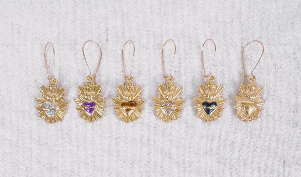 Boucles d'oreilles Sacré-Cœur sur crochet - fabrication artisanale Mademoiselle Oups