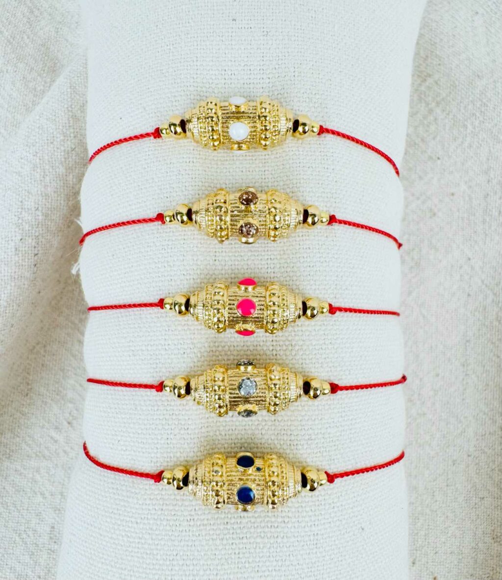 bracelet cordon rouge et perle bouddha - Design Mademoiselle Oups