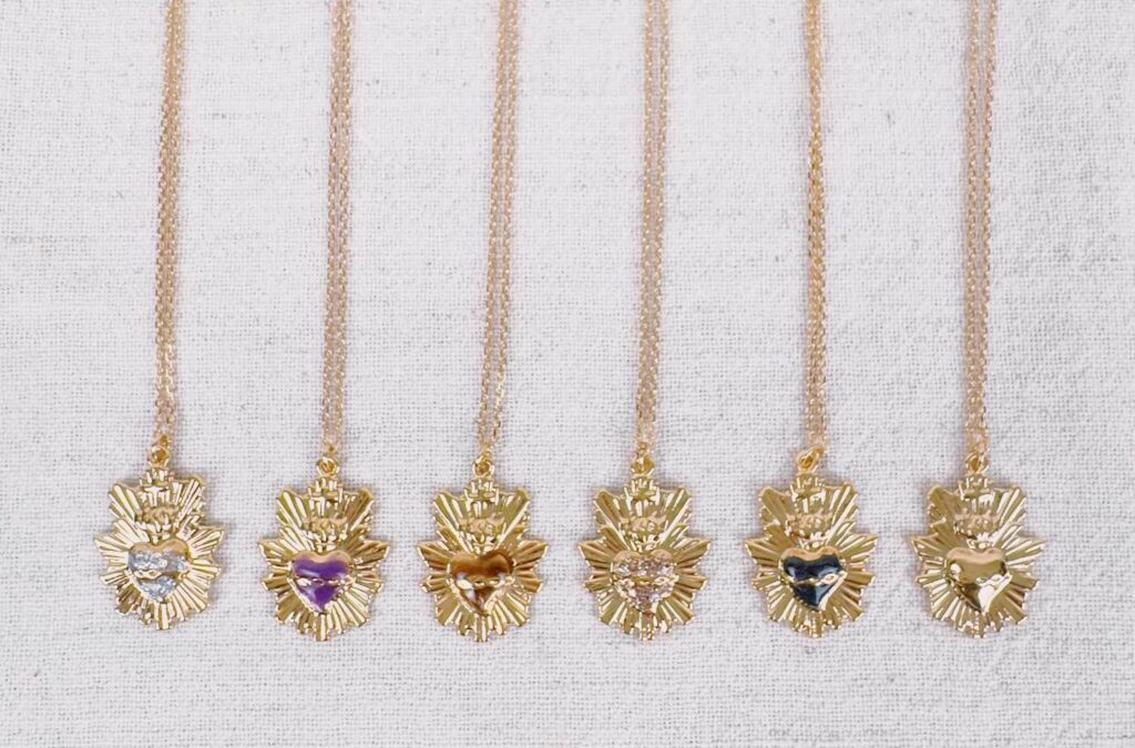Collier Sacré-Cœur émaillé - fabrication artisanal Mademoiselle Oups