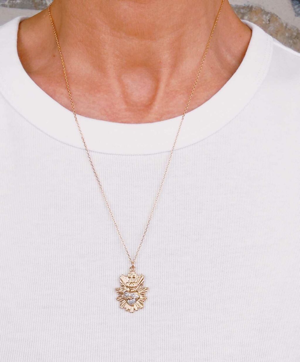 Collier pendentif Sacré-Cœur doré - bijou artisanal Mademoiselle Oups
