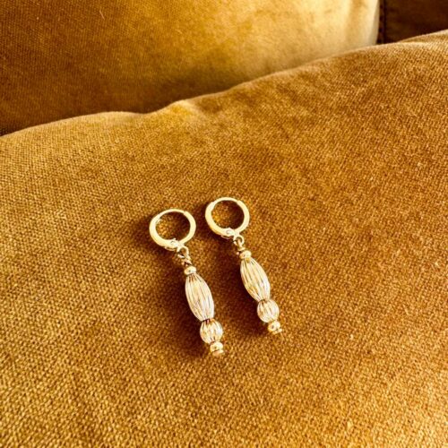 boucles d'oreilles en perles striées dorées collection Portofino - fabrication française design Mademoiselle Oups