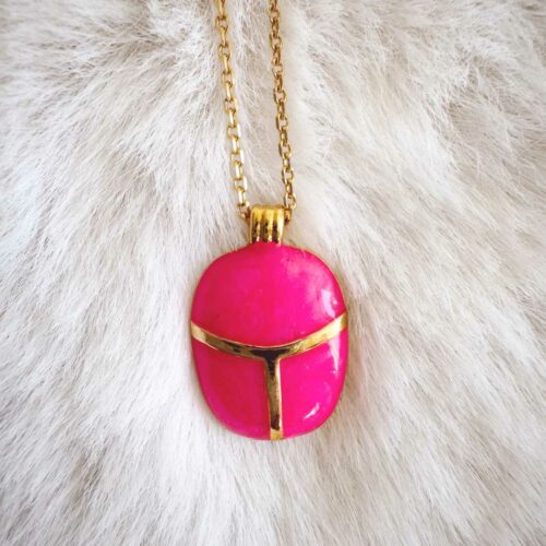 collier chaine fine dorée et scarabée émaillé petit modèle - fabrication française et design Mademoiselle Oups