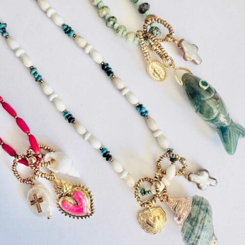 Ensemble de colliers NOMAD série 03 en pierres semi-précieuses et pendentifs poisson et coeur - Création Mademoiselle Oups