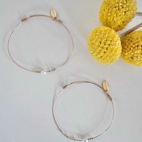 Bracelet FILDOR en fil plaqué-or réglable avec véritable perle de cukture - Mademoiselle Oups