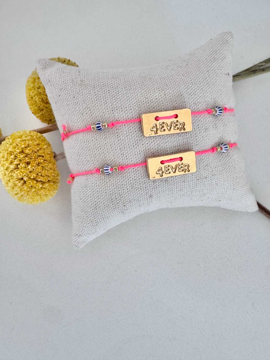 LOVE NOTE bracelet duo mere fille - mademoiselle oups 2 Bracelet LOVE NOTE mère fille avec cordon rose fluo avec message 4ever à partager style talisman - Mademoiselle Oups