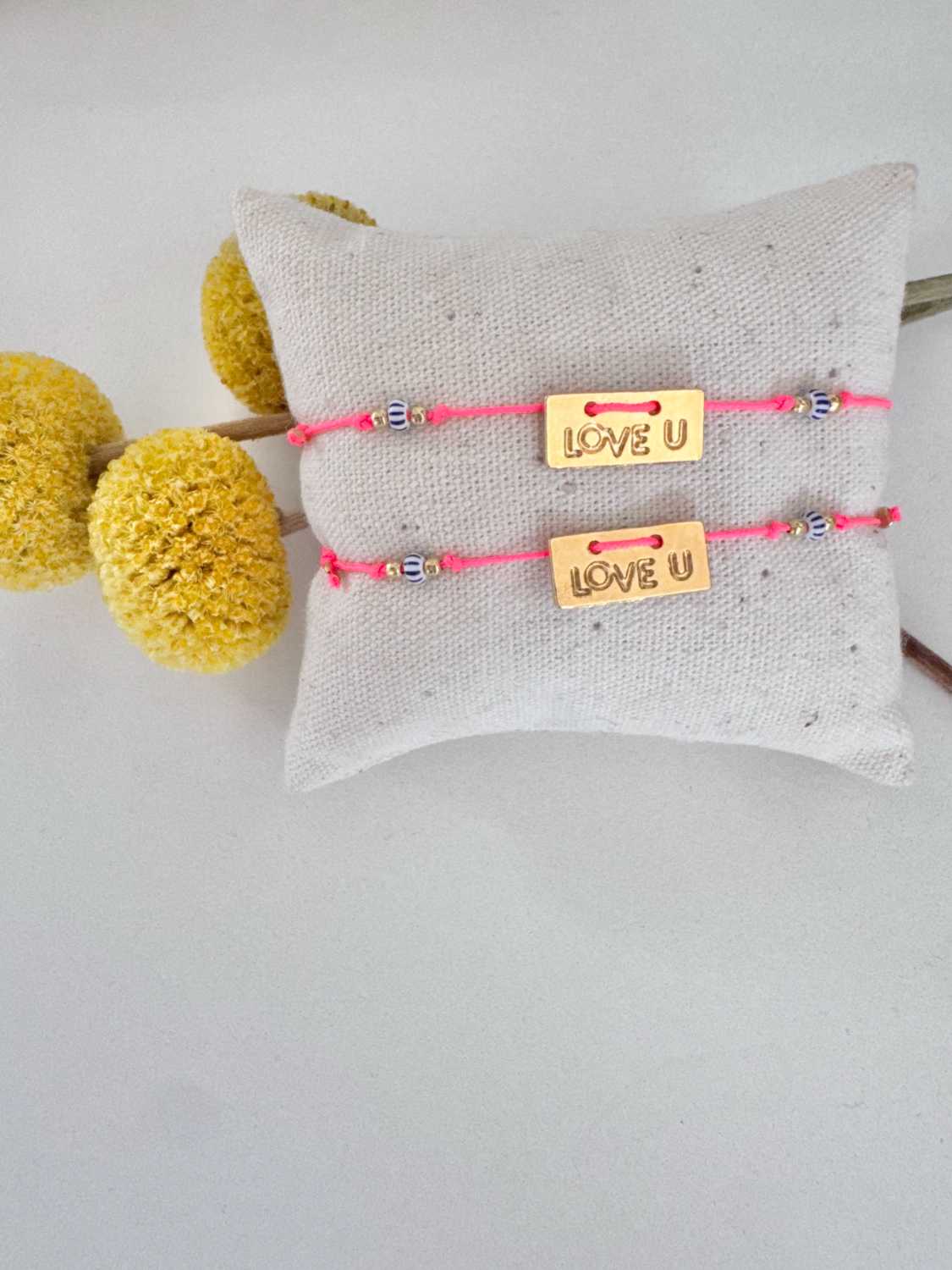 LOVE NOTE bracelet duo mere fille - mademoiselle oups 7 Bracelet LOVE NOTE mère fille avec cordon rose fluo avec message LoveU style talisman - Mademoiselle Oups
