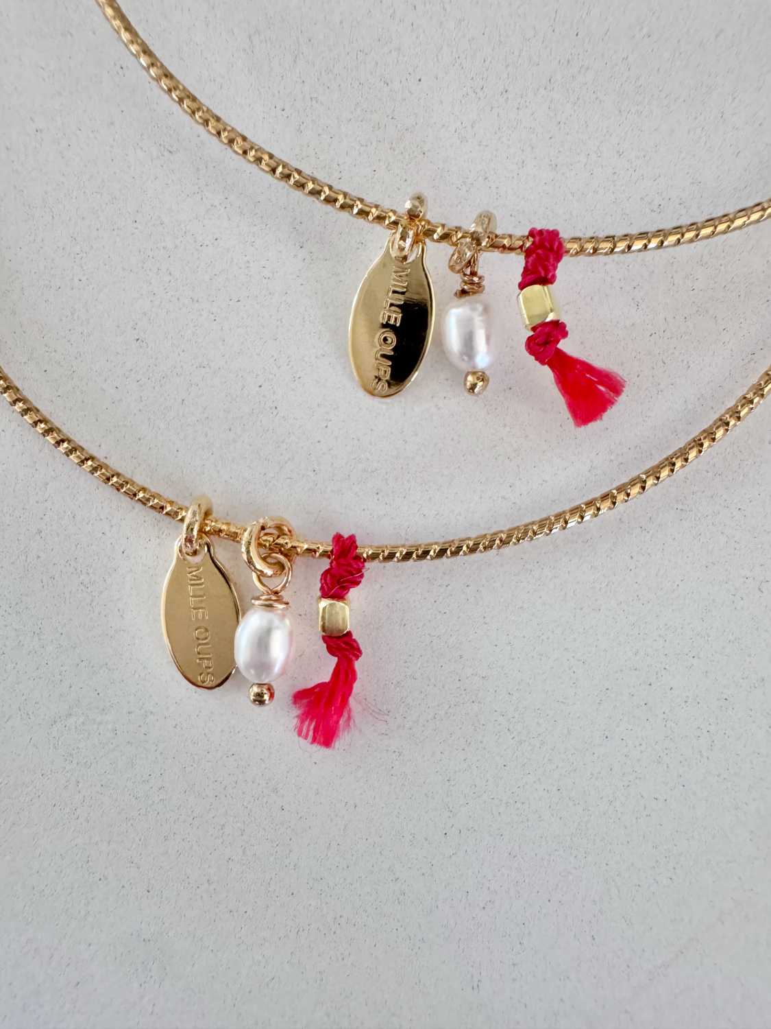 ROSSO bracelet duo mere fille fil rouge - mademoiselle oups 2 Bracelet ROSSO avec fil rouge porte-bonheur et perle de culture - Mademoiselle Oups