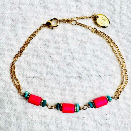Bracelet SANTA CRUZ en magnésite fuchsia et turquoise du Nevada avec double chaîne dorée – collection Indian Summer Mademoiselle Oups