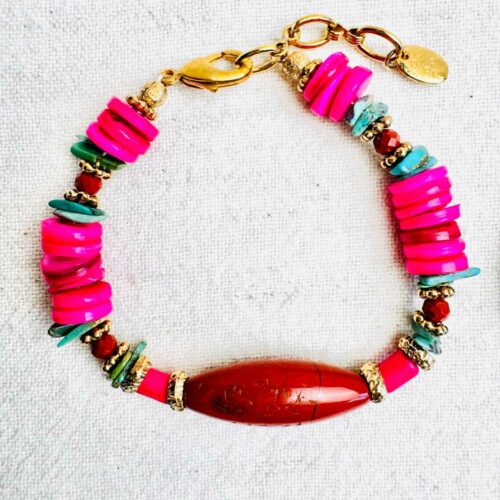 Bracelets JOSHUA en coquillages fuchsia avec perle centrale en jaspe d’Amérique et détails dorés – collection Indian Summer Mademoiselle Oups